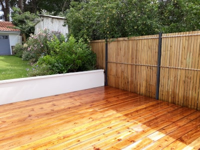 Terrasse bois et clôture
